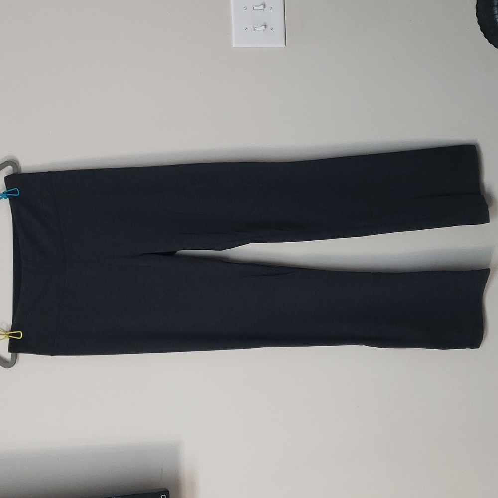 Bally Total Fitness Charcoal flare leggings